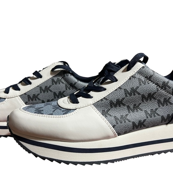 Michael Kors Signature sneakers,size 8.5 blue/white - Picture 5 of 7
